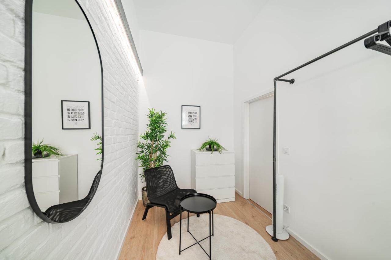 Chic Central City Rooms By Home2 Wien Exterior foto