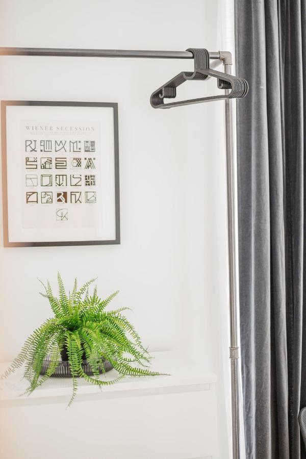 Chic Central City Rooms By Home2 Wien Exterior foto