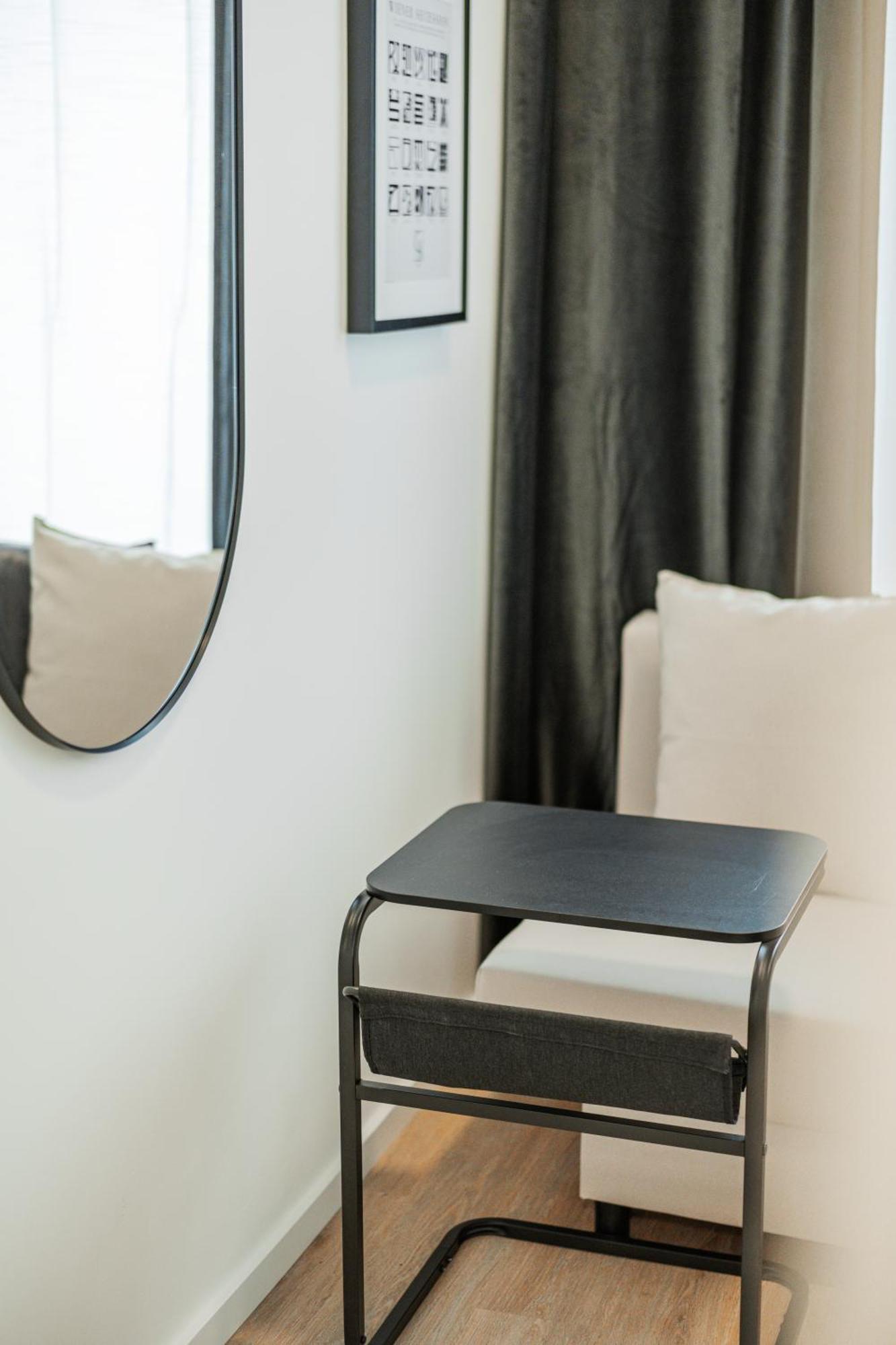 Chic Central City Rooms By Home2 Wien Exterior foto